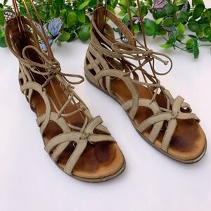 Gentle Souls Break My Heart Gladiator Sandals‎ Size 8
